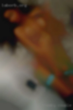 A freaky in Wellston, Ohio couple or submissive female.